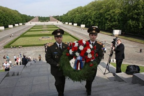FEIERLICHE ÜBERREICHUNG DES ORDENS DER FREUNDSCHAFT UND DER MEDAILLE „FÜR DIE VERDIENSTE BEI DER VEREWIGUNG DES GEDENKENS DER GEFALLENEN VATERLANDSVERTEIDIGER“ IN DER BOTSCHAFT DER RUSSISCHEN FÖDERATION IN BERLIN FEIERLICHE ÜBERREICHUNG DES ORDENS DER FREUNDSCHAFT UND DER MEDAILLE „FÜR DIE VERDIENSTE BEI DER VEREWIGUNG DES GEDENKENS DER GEFALLENEN VATERLANDSVERTEIDIGER“ IN DER BOTSCHAFT DER RUSSISCHEN FÖDERATION IN BERLIN