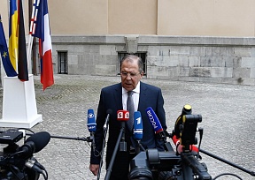 Rede und Antworten des Außenministers Russlands, Sergej Lawrow, nach den Verhandlungen der Außenminister im Normandie-Format am 11. Mai 2016 in Berlin Rede und Antworten des Außenministers Russlands, Sergej Lawrow, nach den Verhandlungen der Außenminister im Normandie-Format am 11. Mai 2016 in Berlin