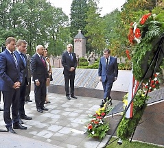 Rede vom Botschafter W.Grinin bei der Eröffnung des restaurierten Memorials in Elsterwerda, 21. September 2017 Rede vom Botschafter W.Grinin bei der Eröffnung des restaurierten Memorials in Elsterwerda, 21. September 2017