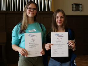 Zwei Zwickauer Gymnasiastinnen liebäugeln mit Russland-Besuch Zwei Zwickauer Gymnasiastinnen liebäugeln mit Russland-Besuch
