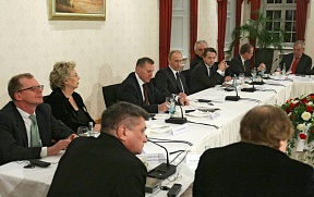 Vladimir Putin met with the chief editors of leading German media outlets Vladimir Putin met with the chief editors of leading German media outlets