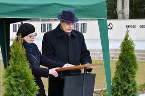 In Burg wurde der restaurierte Sowjetische Ehrenfriedhof eingeweiht In Burg wurde der restaurierte Sowjetische Ehrenfriedhof eingeweiht